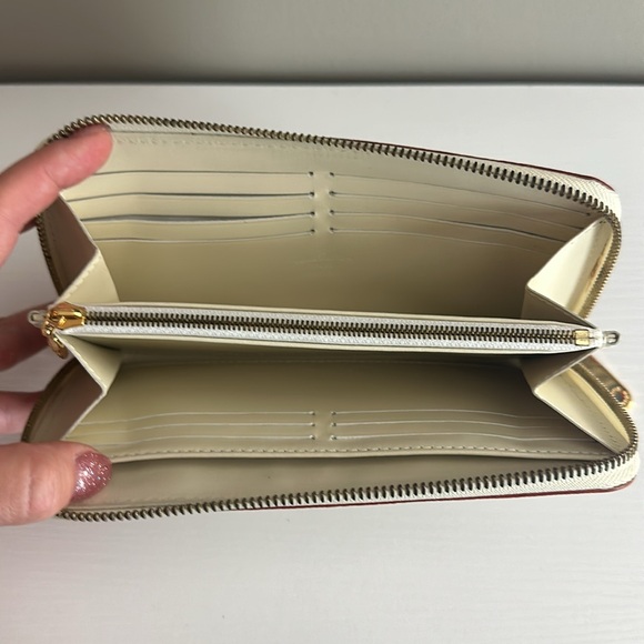 Auth Vuitton Suhali Zippy Zip Around Clutch Wallet in White! - Picture 5 of 10